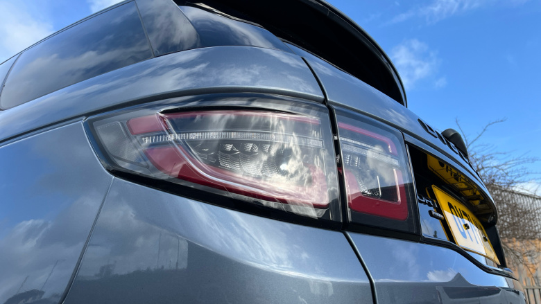 Land Rover Discovery Sport 1.5 P300e R-Dynamic HSE 5dr Auto [5 Seat] Station Wagon